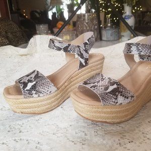 Platform Wedge Sandals Faux Snake Skin by 42 GOLD Women's 8